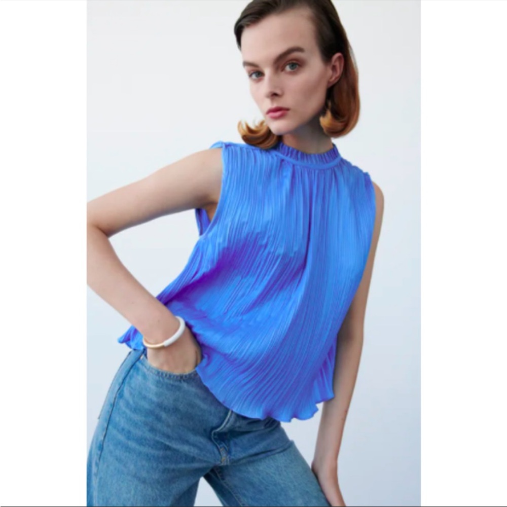 Zara Blue Pleated Sleeveless Blouse